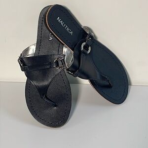 NAUTICA NWOT Navy Thong Strap Sandal w/ Branded Ornament Beach Vacation Pool 6.5